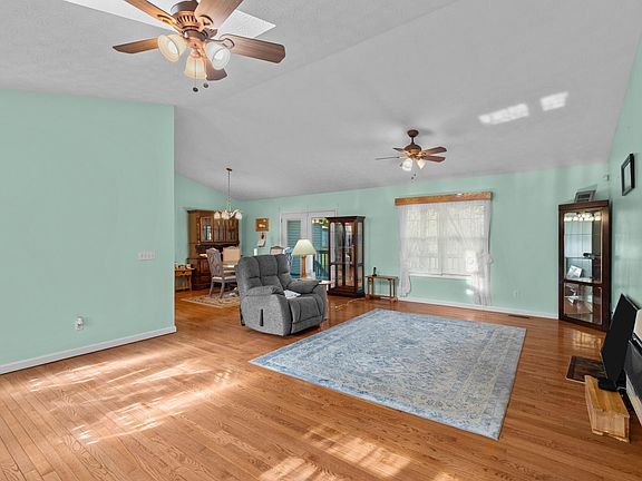 5th image of 263 Idlewild Dr