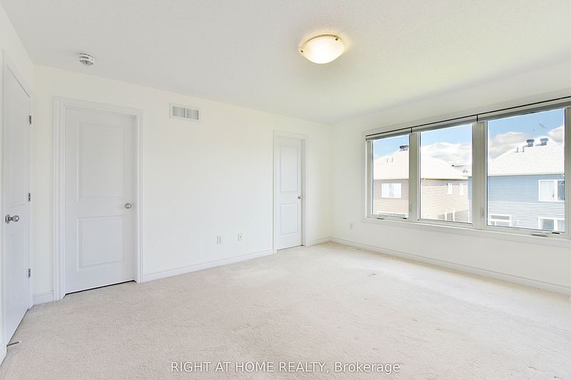 Ottawa House for rent - 3 Bedrooms — photo 15
