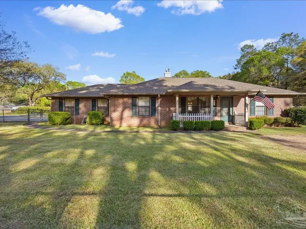 6892 Yucatan St, Milton, FL 32570