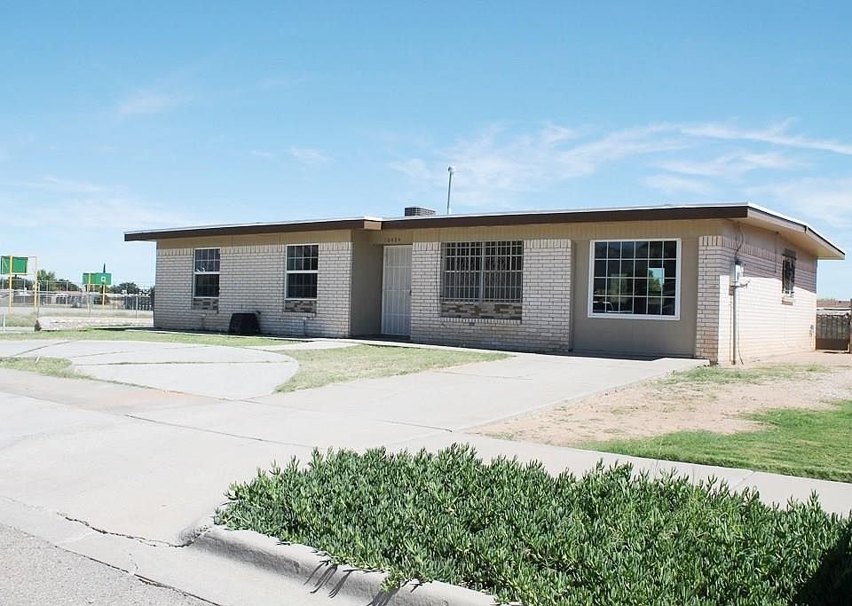 1st image of 10484 Centaur Dr