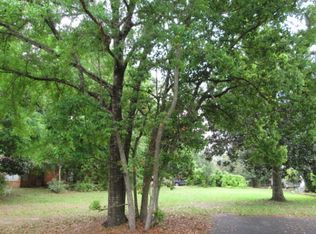 106 Powell Ave, Fairhope, AL 36532