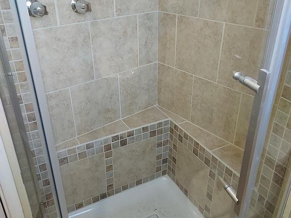 2nd image of 1061 El Margarita Rd APT B