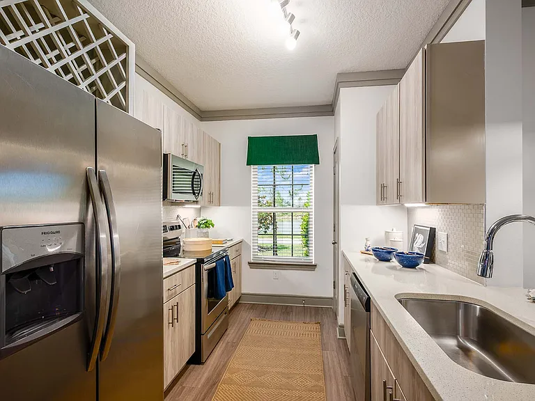 Botanic Waterside Apartments at Lakewood Ranch — Photo 14