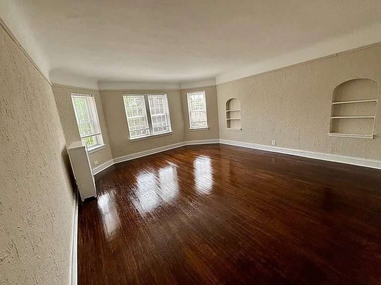 living room 18x16