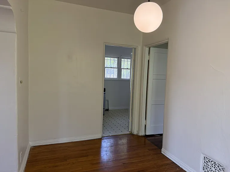 1322 Miller Dr — Photo 11