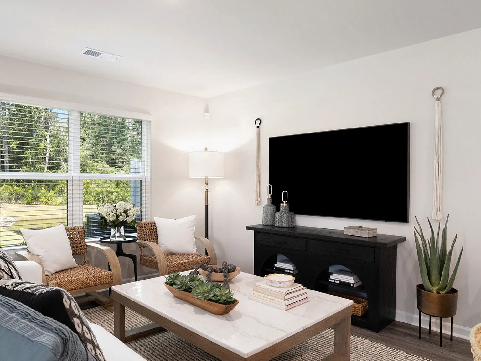 3 bed, 2.5 bath, 1418 sqft, $1,800 — Photo 4