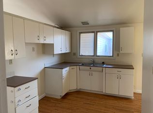 3006 Castle Ct, Salina, KS 67401