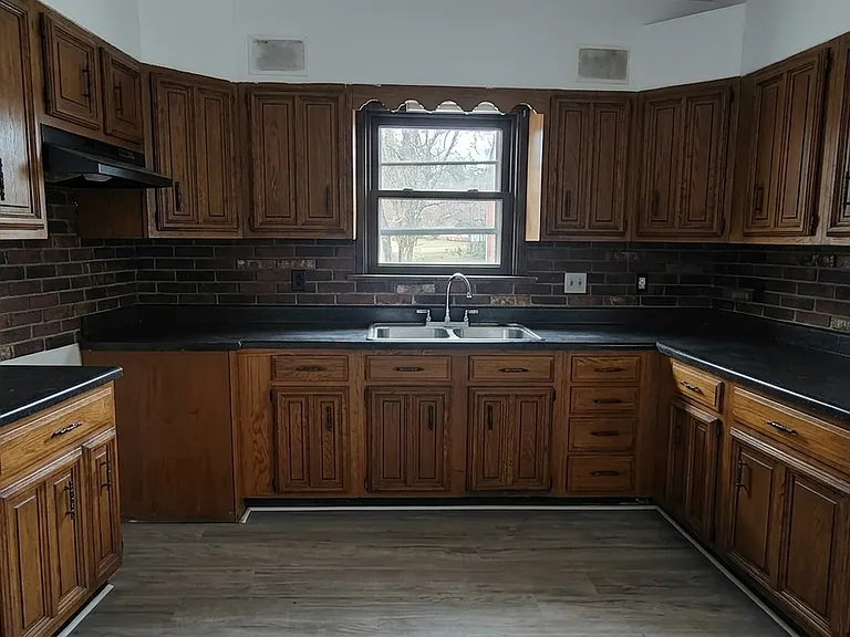 701 Pemberton Pl — Photo 6