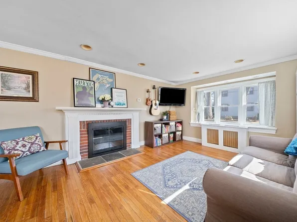 25 Durant Rd, Weymouth, MA 02190