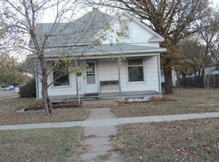 524 S Ninnescah St, Pratt, KS 67124