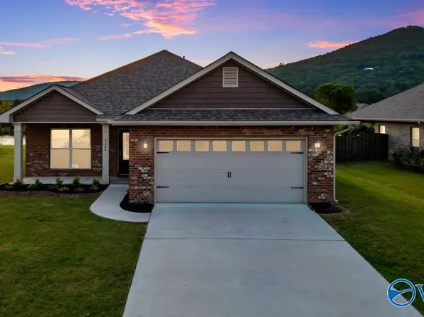 3024 Greenway Cir SE, Huntsville, AL 35763
