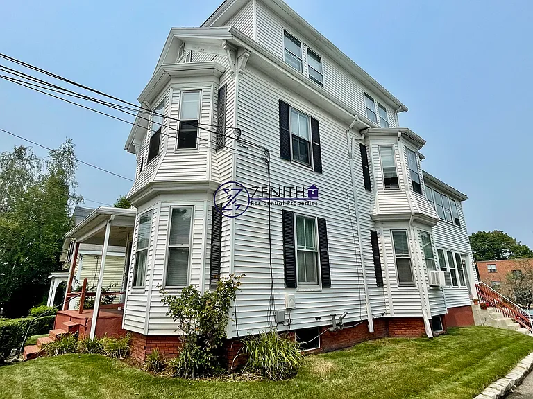 68 Maple St #3 — Photo 13