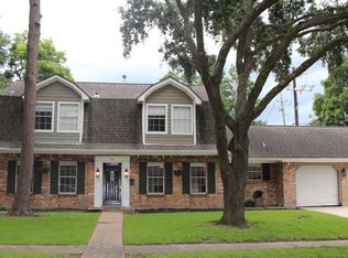 510 Whitecap Dr, Seabrook, TX 77586