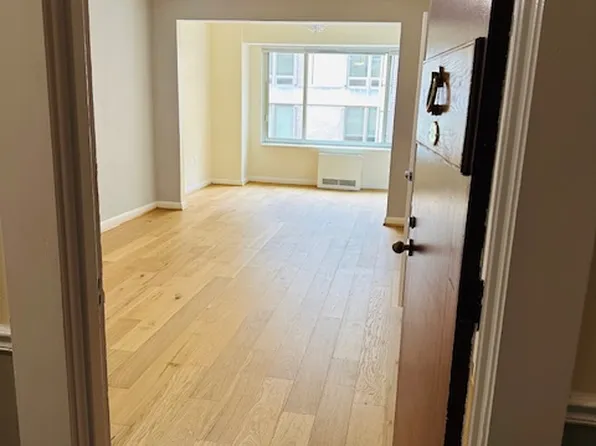 1727 Massachusetts Ave NW, Washington, DC