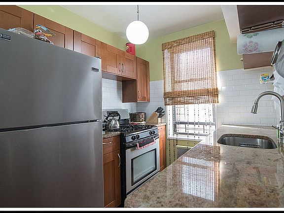 4th image of 83-75 Woodhaven Blvd #3J
