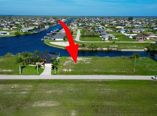 922 NW 32nd Pl, Cape Coral, FL 33993
