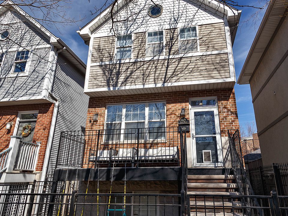 1st image of 1825 N Wilmot Ave