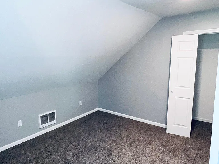 3341 W 105th St #6 — Photo 10
