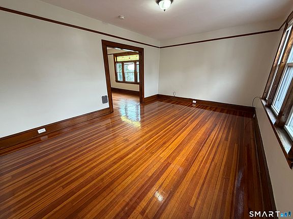 5th image of 306 Judson Pl #2-3