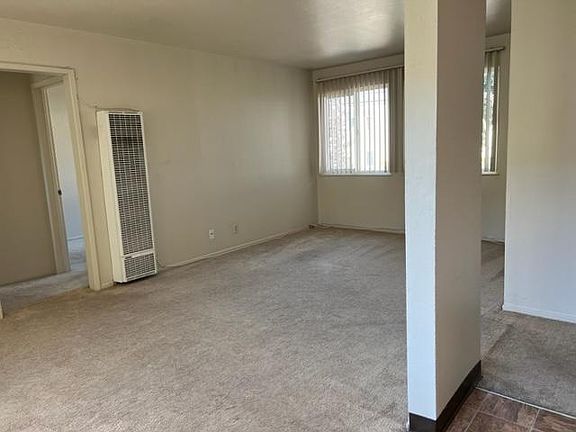 3rd image of 647 E 17th St APT 231