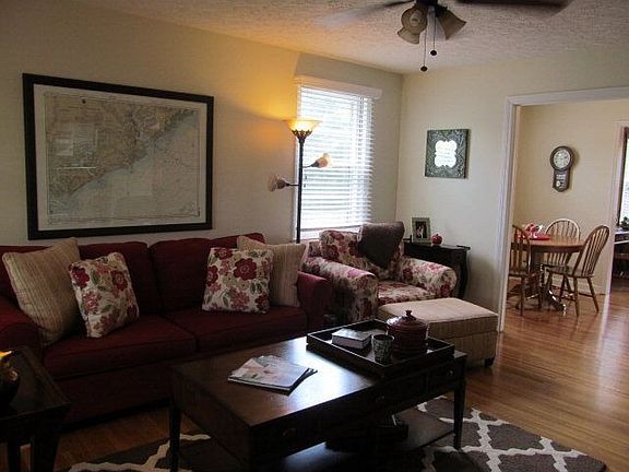 3rd image of 427 Gregg Ave NW