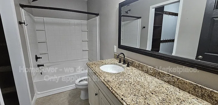 2139 Bridlewood Dr — Photo 6