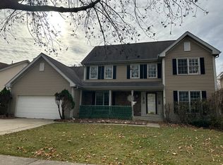 1055 Huron Dr, Elgin, IL 60120