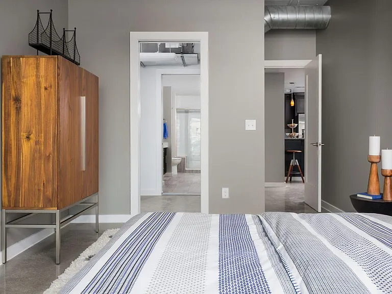 Ice House Lofts — Photo 10