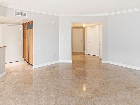 5th image of 2777 Paradise Rd Unit 901