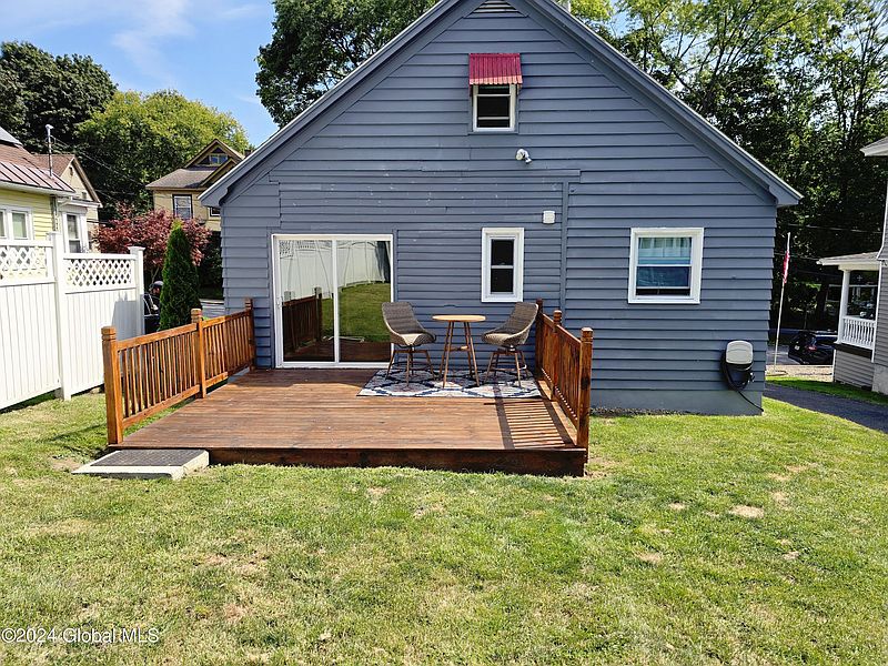 5th image of 164 Brookside Avenue