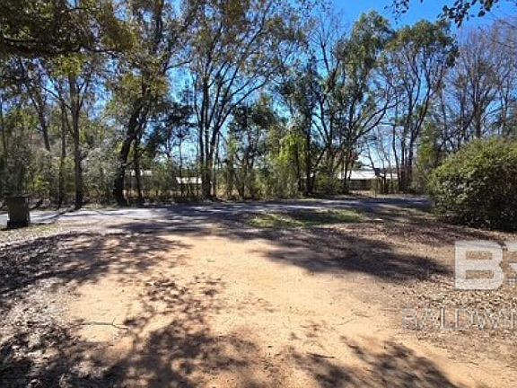 2nd image of 21255 Phillipsville Rd