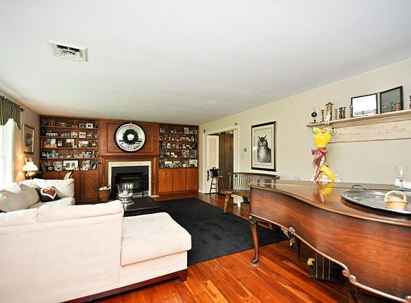 5th image of 3550 Timberlane Dr