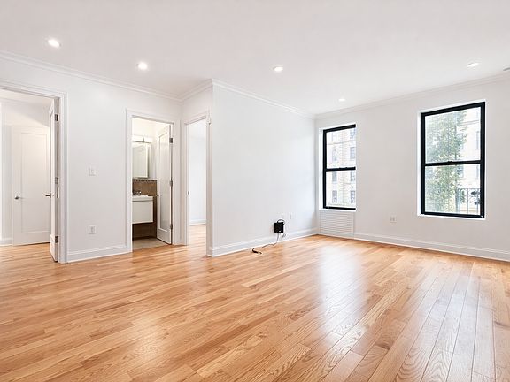3rd image of 121 Sherman Ave #2B