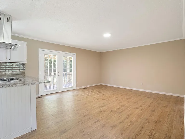 4580 Rainbow Dr — Photo 18
