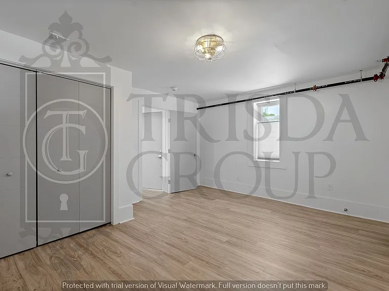 160 Southern Ave — Photo 33