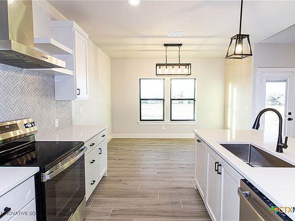 5th image of 3074 Vista Rdg