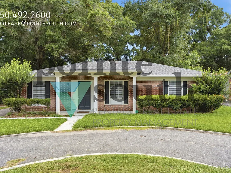 509 Gayfer Ave — Photo 1