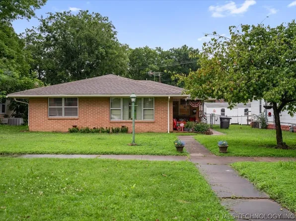 914 SE Delaware Ave, Bartlesville, OK 74003