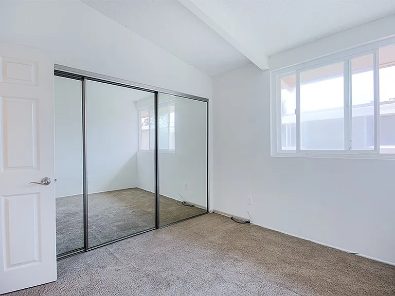 5542 Fernhill Cir — Photo 17