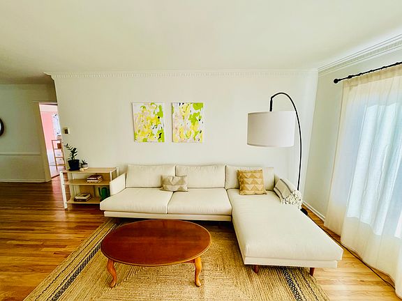 3rd image of 1822 W Silver Lake Dr APT 2