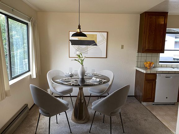 3rd image of 1119 Chula Vista Ave #3