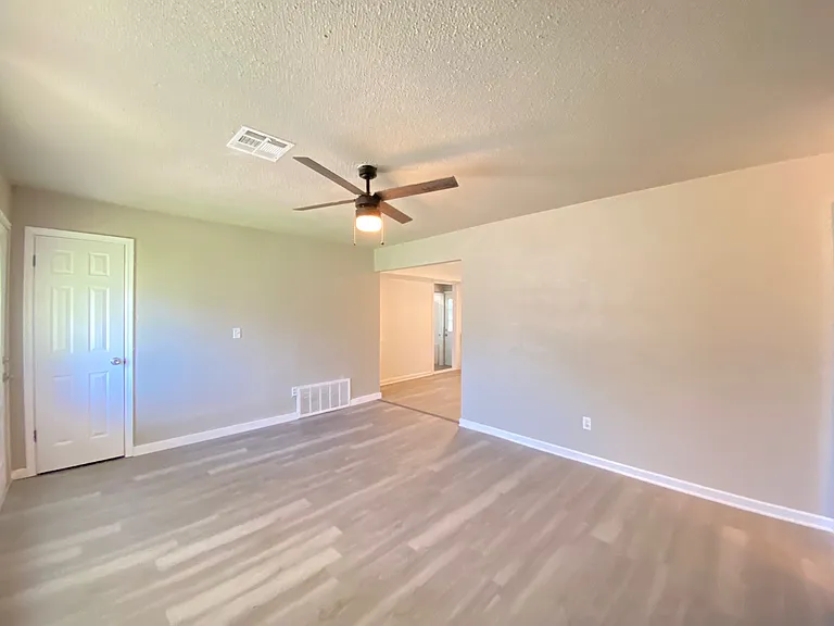 3309 SW 19th St — Photo 5