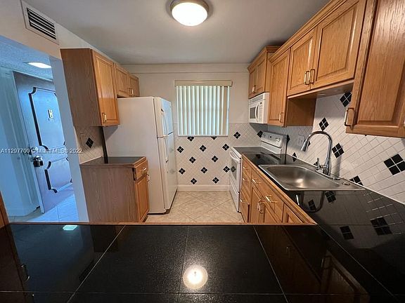 4th image of 2304 S Cypress Bend Dr APT 414