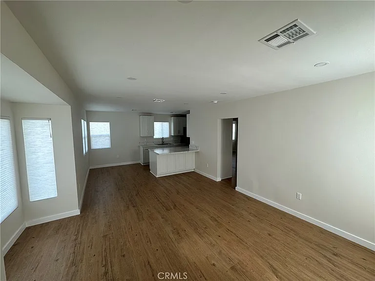 1436 N Hollywood Way #A — Photo 5