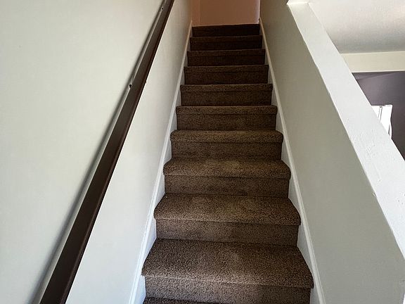 5th image of 517 Aiken Ave #527