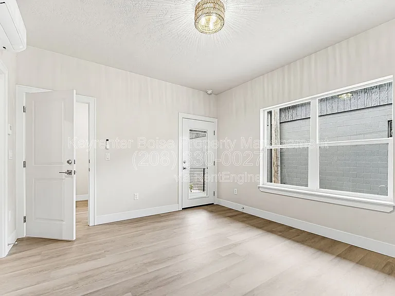 4334 N Greentrail Ln — Photo 7