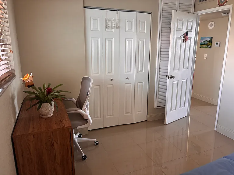 1700 NW North River Dr #808 — Photo 8
