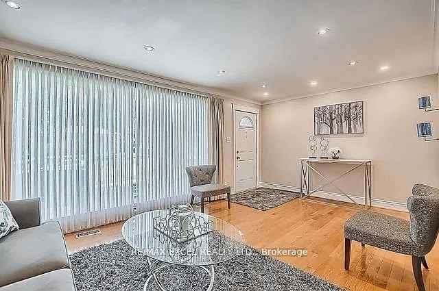 43 Boothbay Cres #MAIN — Photo 15