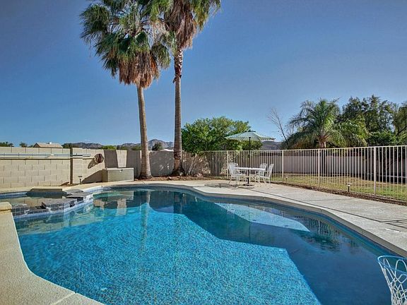 3rd image of 7159 W Deserama Dr