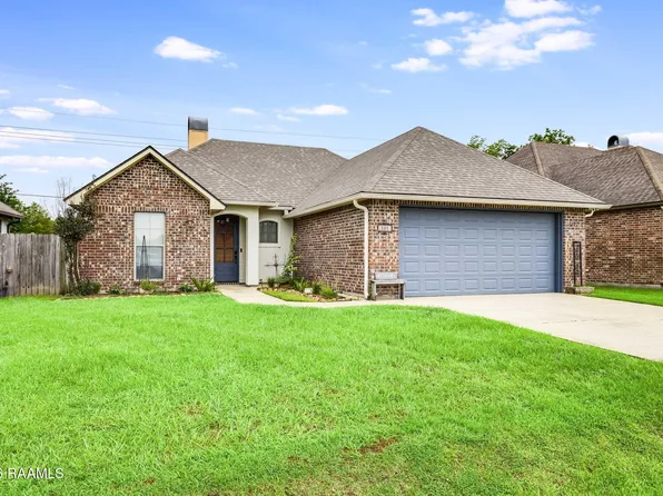 220 Bentgrass Dr, Lafayette, LA 70508